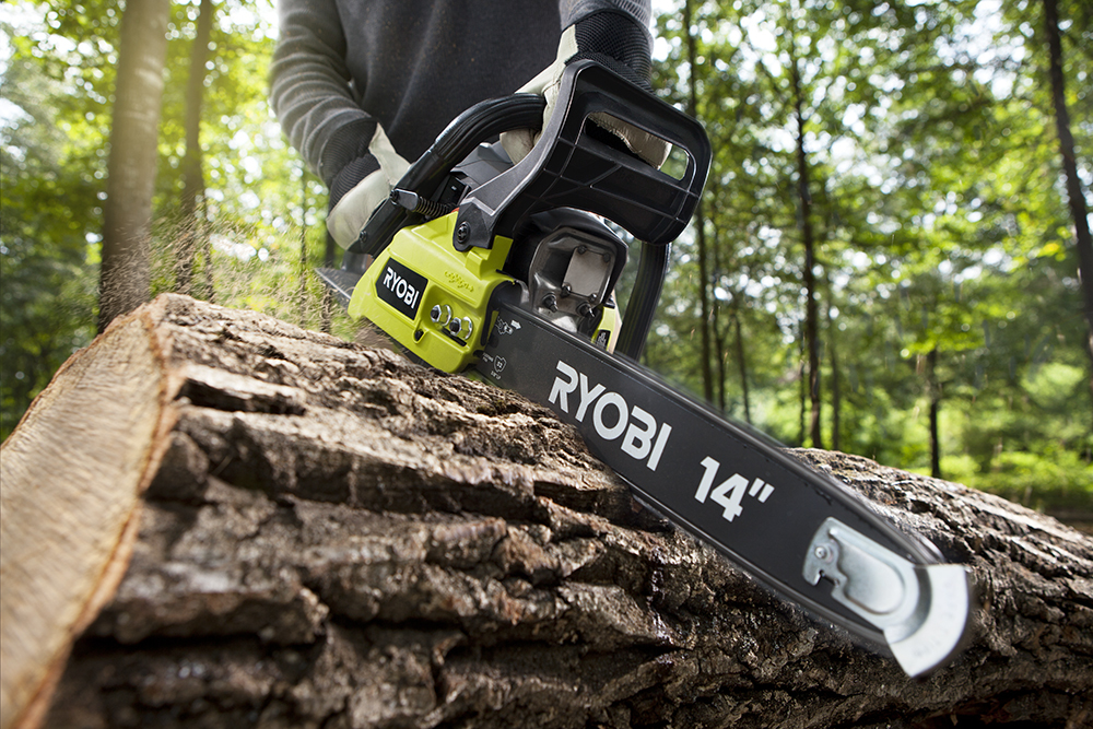 We Tried The Cheapest Mini Chainsaw At Home Depot. Here's How It Went