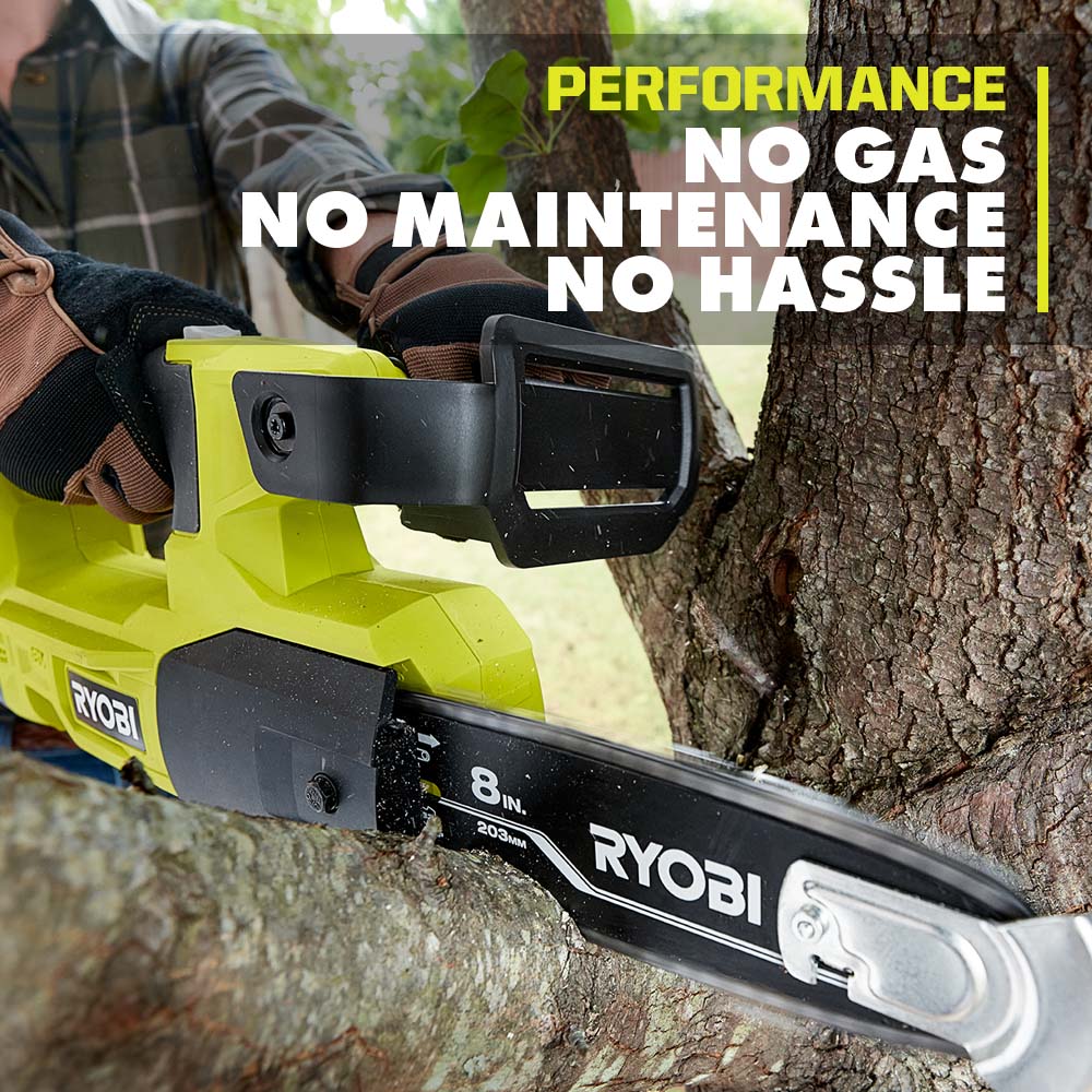 How to Use & Maintain a Battery-Powered Chainsaw