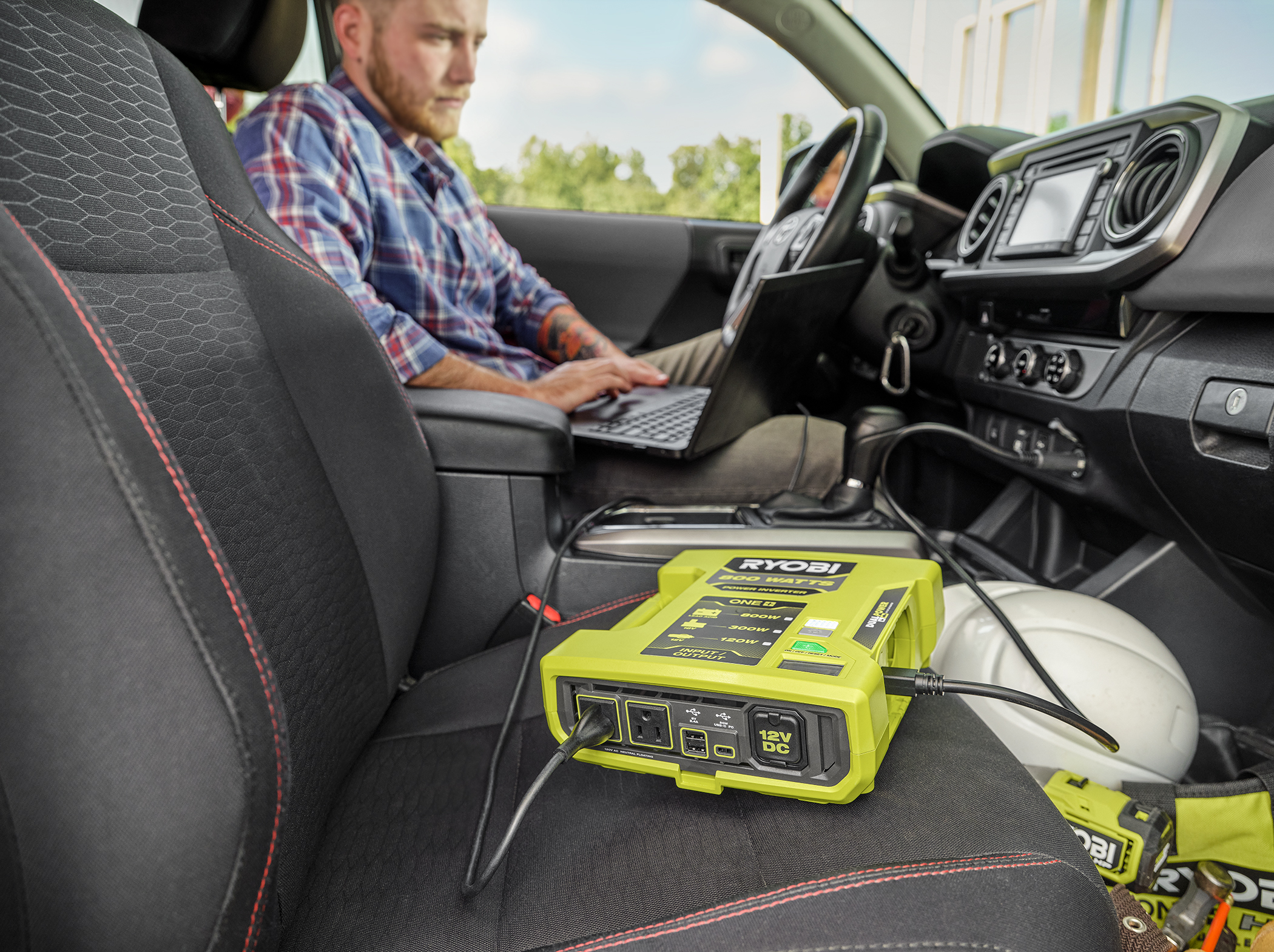 RYOBI ONE+ 18V 800-Watt Max 12V Automotive Power Inverter with