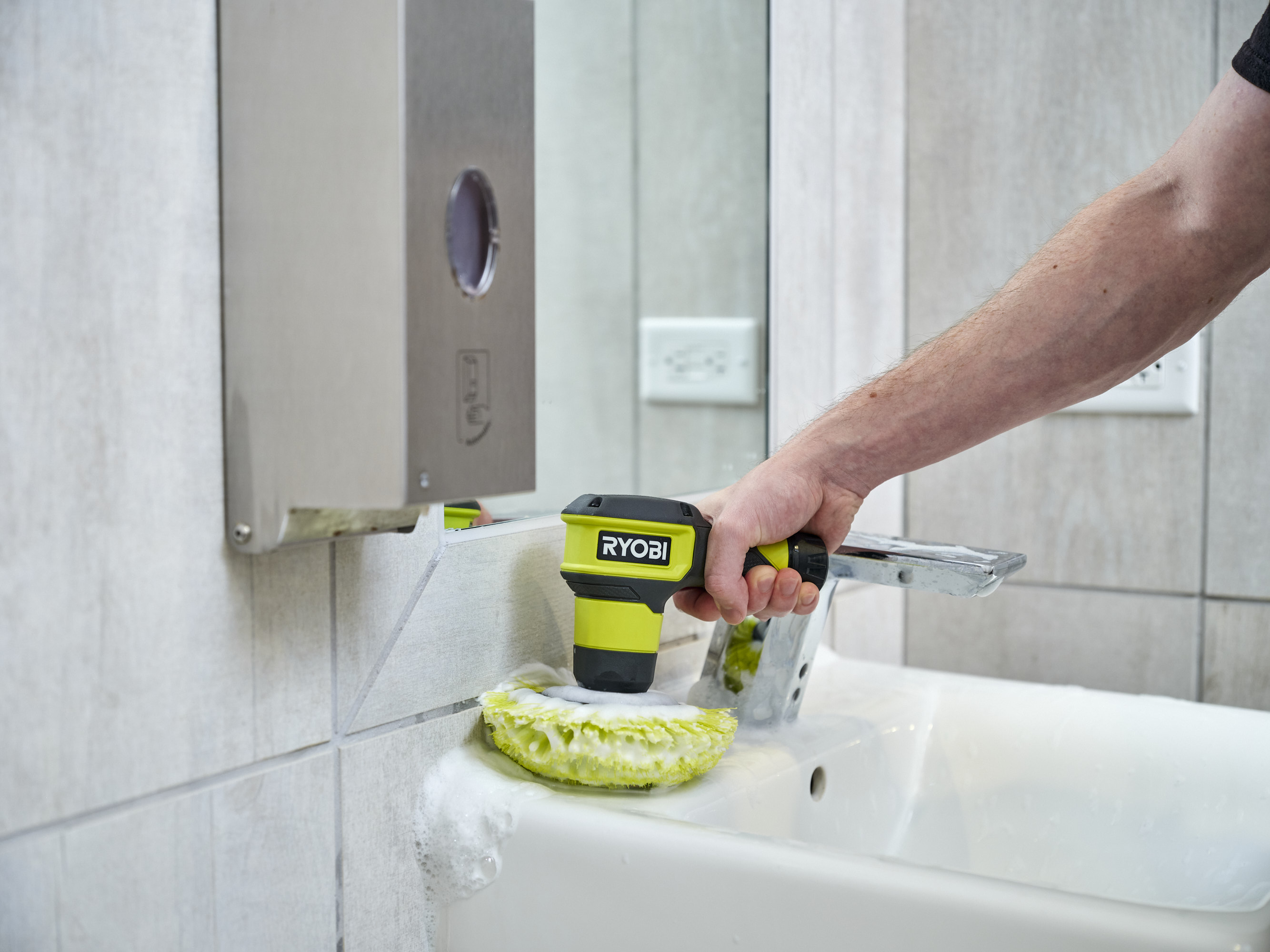 Link Extendable Cordless Power Ergonomic Scrubber For Bathrooms
