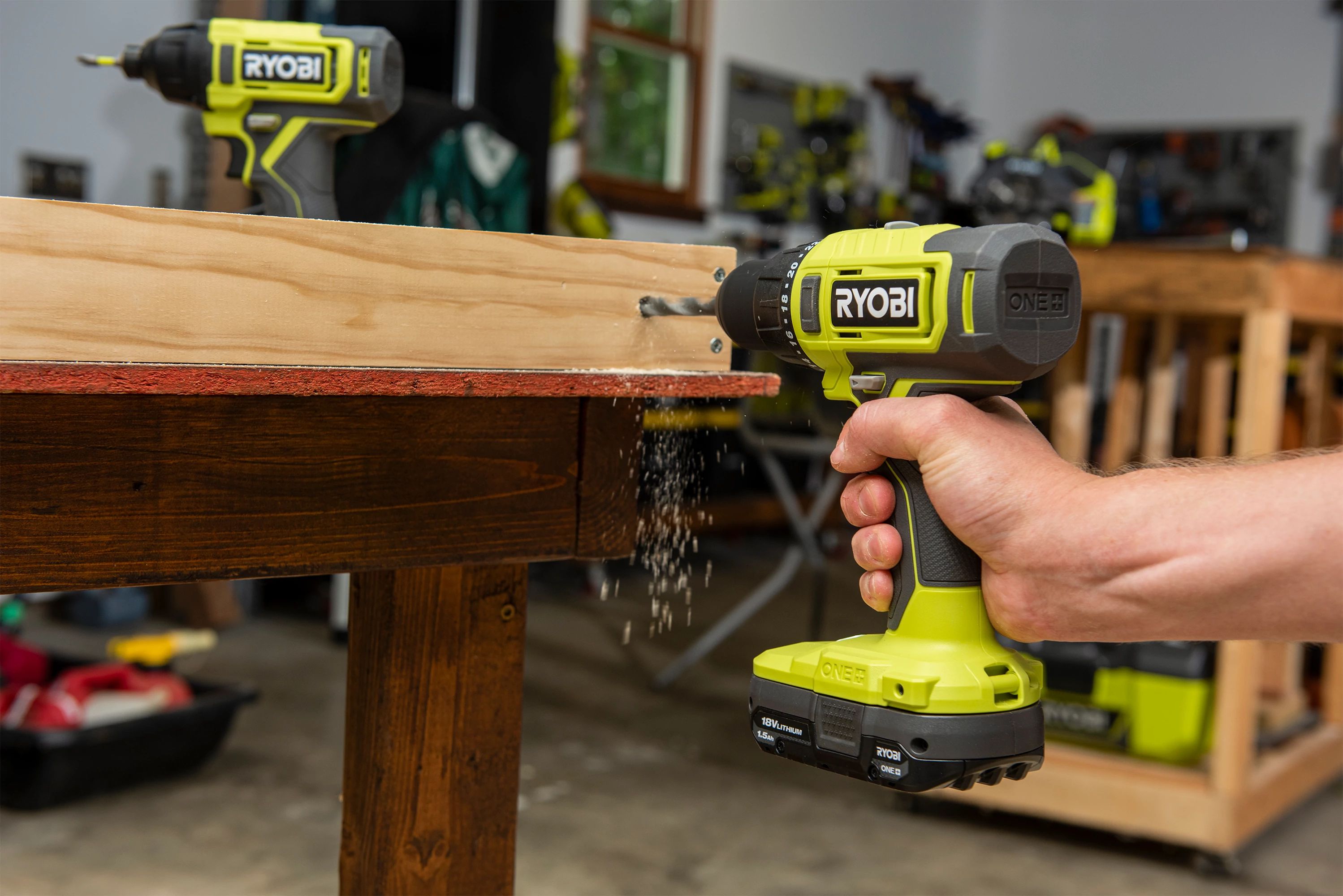 RYOBI P884 18-Volt ONE+ Lithium-Ion Combo Kit (6-Tools): Power Rotary  Tools: : Tools & Home Improvement