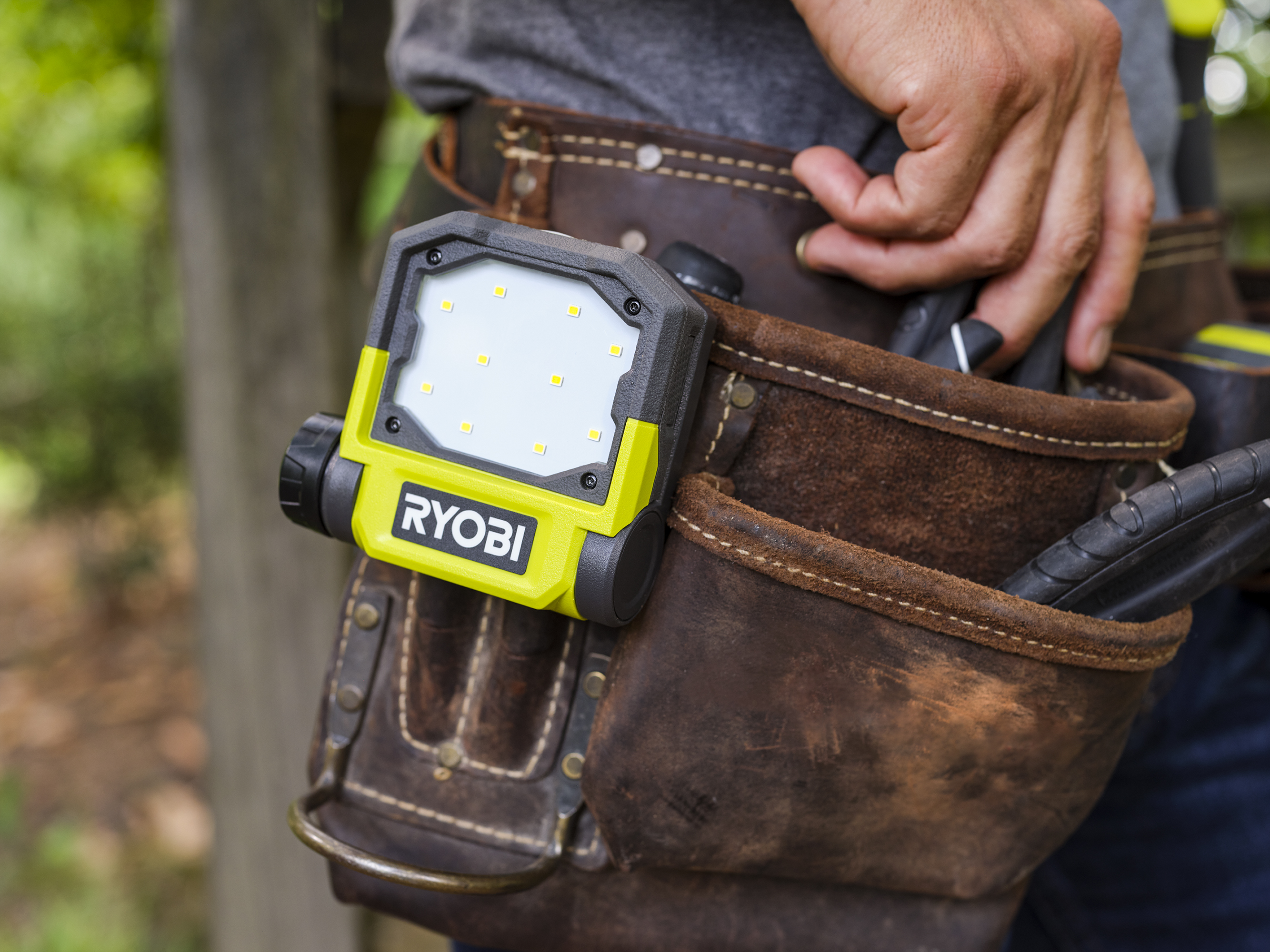 Photo: Powered by the RYOBI USB Lithium Battery System 