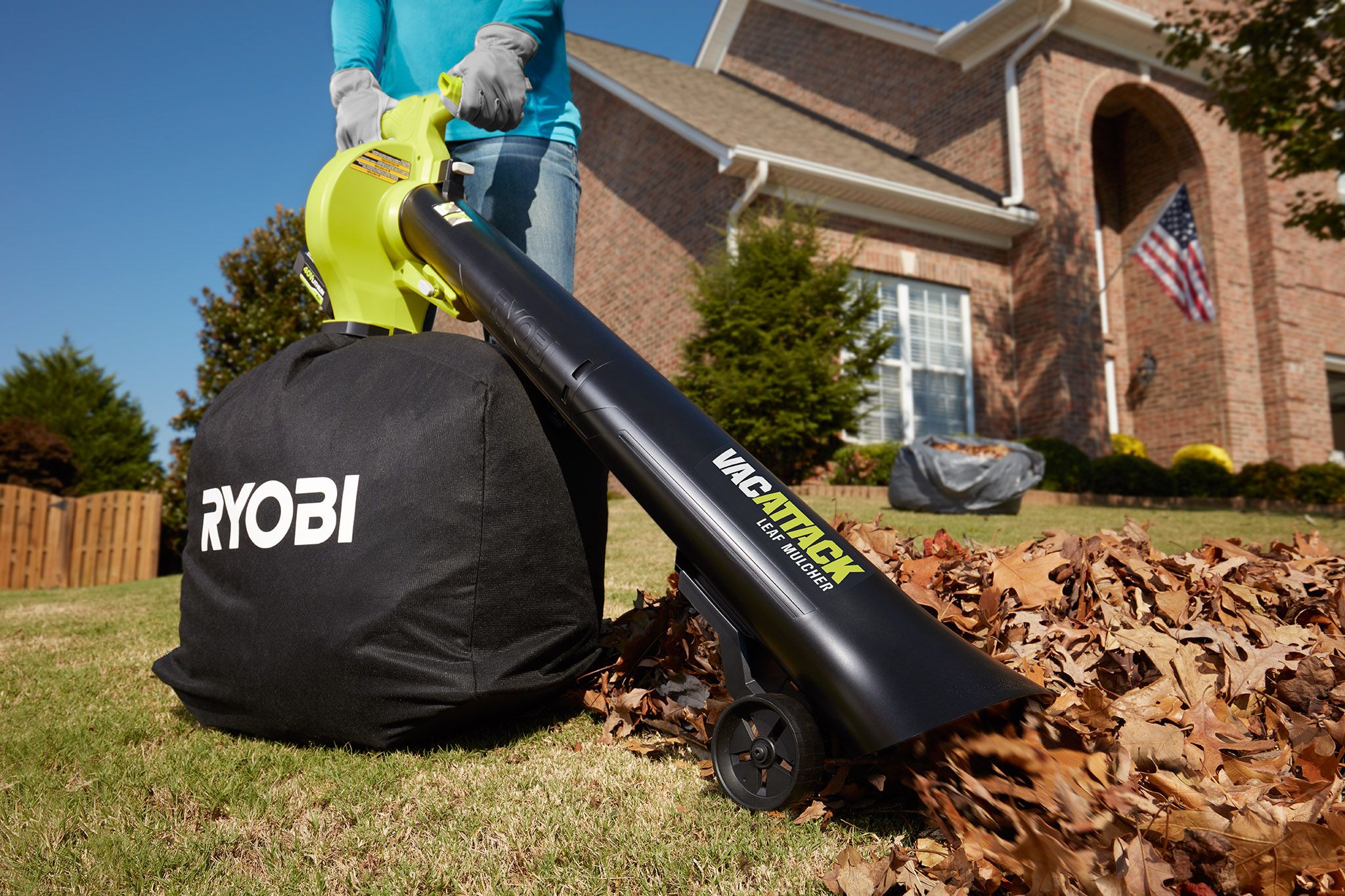 2-In-1 Vacuum and Mulching Functions