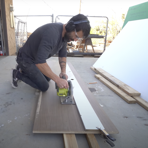 Cutting long piece of wood