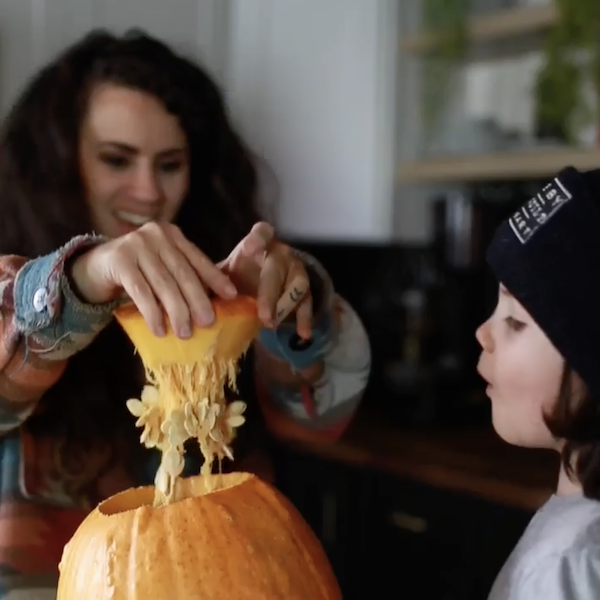 removing the pumpkin stem 