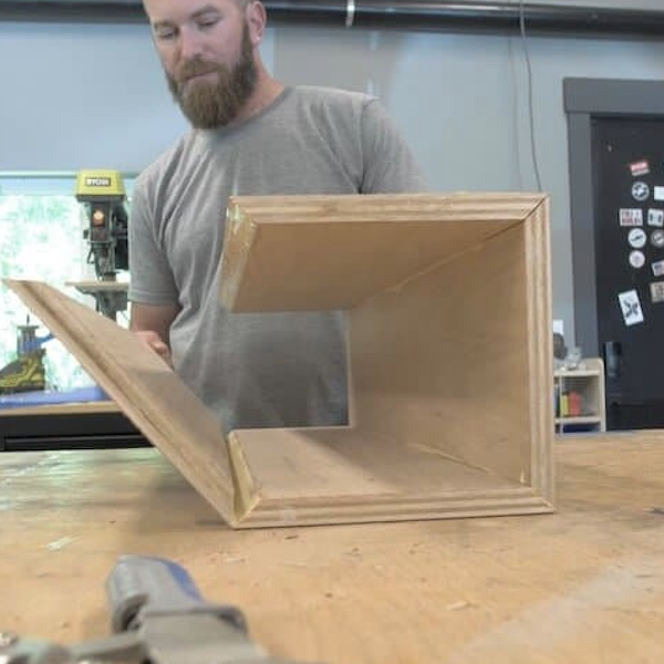Gluing wood together